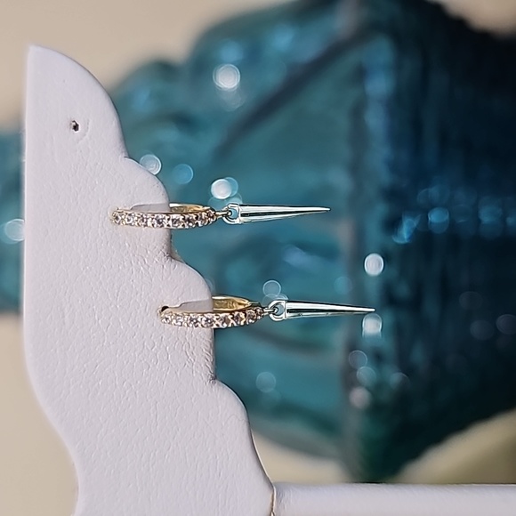 18KT GOLD/925 STERLING SILVER MINI SPIKE DANGLE DIAMOND CRYSTAL CZ HUGGIE HOOPS - Picture 6 of 9